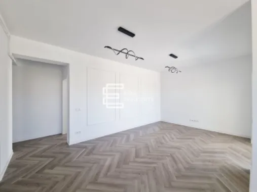 Apartament 3 camere -71 mp- ETAJ 1 - la cheie -boxa - intabulat-Selimbar