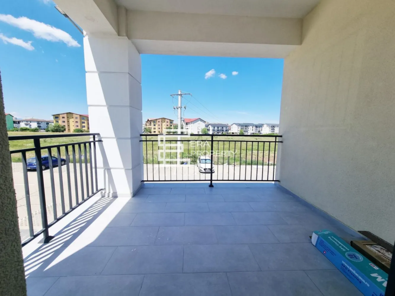 Apartament 3 camere -71 mp- ETAJ 1 - la cheie -boxa - intabulat-Selimbar