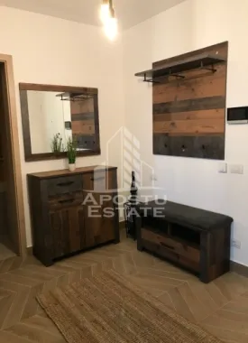 Apartament cu 3 camere, de inchiriat in ISHO