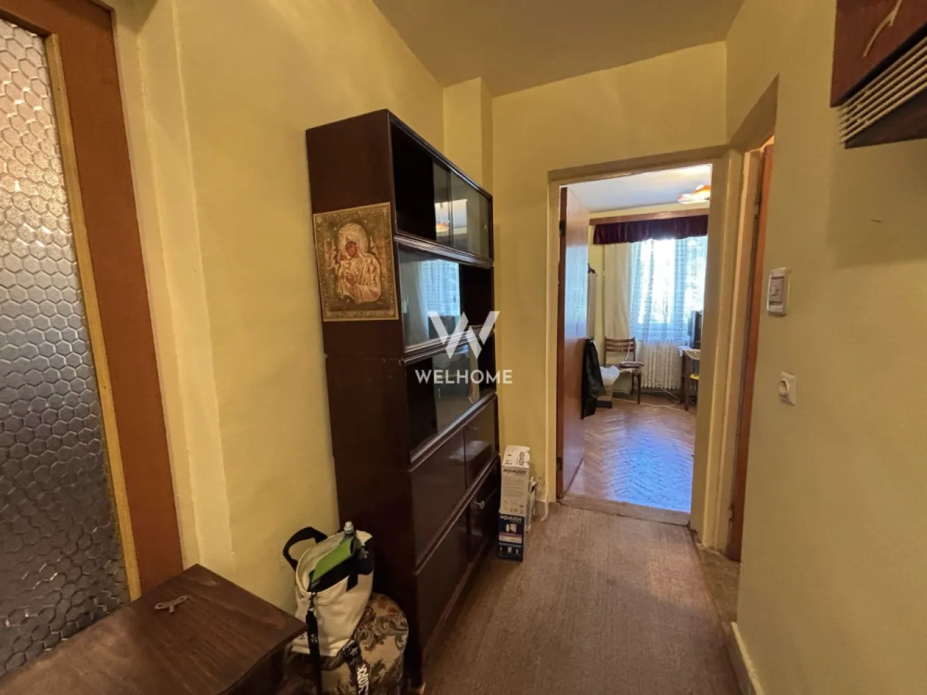 Apartament 2 camere DECOMANDAT - Etaj 1 - Pivniță - zona Bd. V. Milea