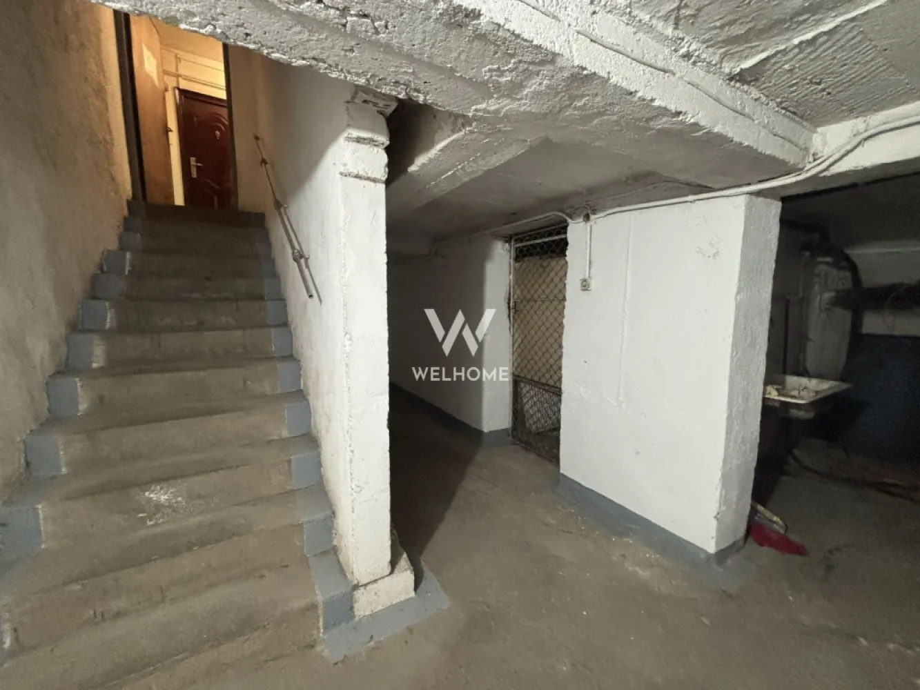 Apartament 2 camere DECOMANDAT - Etaj 1 - Pivniță - zona Bd. V. Milea