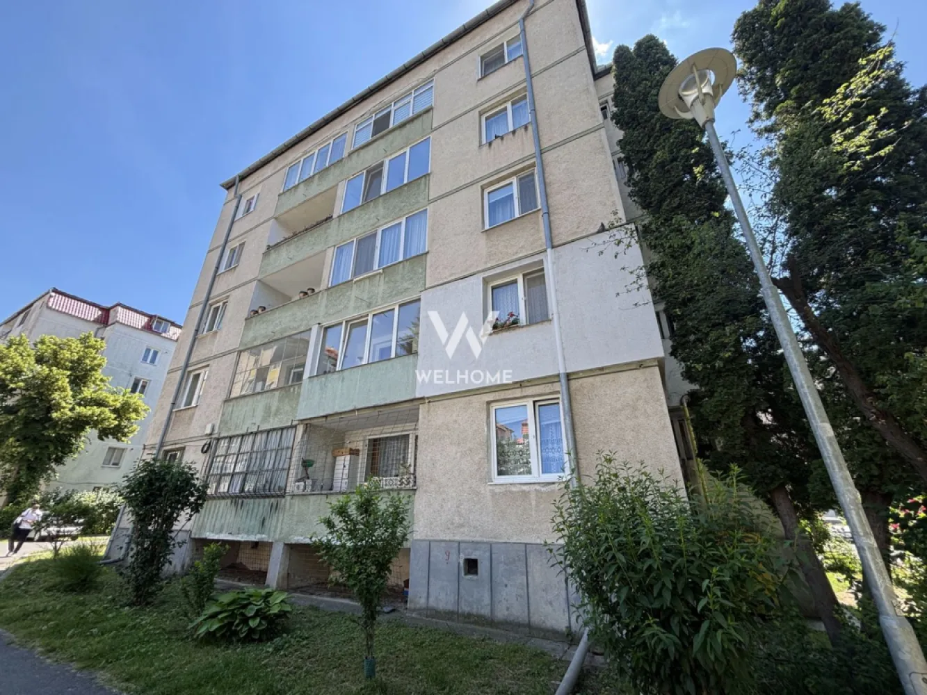 Apartament 2 camere DECOMANDAT - Etaj 1 - Pivniță - zona Bd. V. Milea