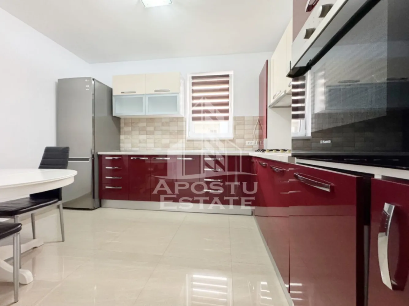 Apartament 2 camere de vanzare, 54mp utili, etajul 1, Giroc zona Penny