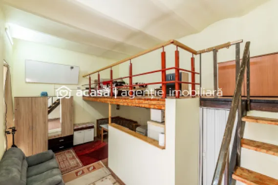 Spațiu birouri central cu 2 intrări pe Str. Unirii 1 Arad.