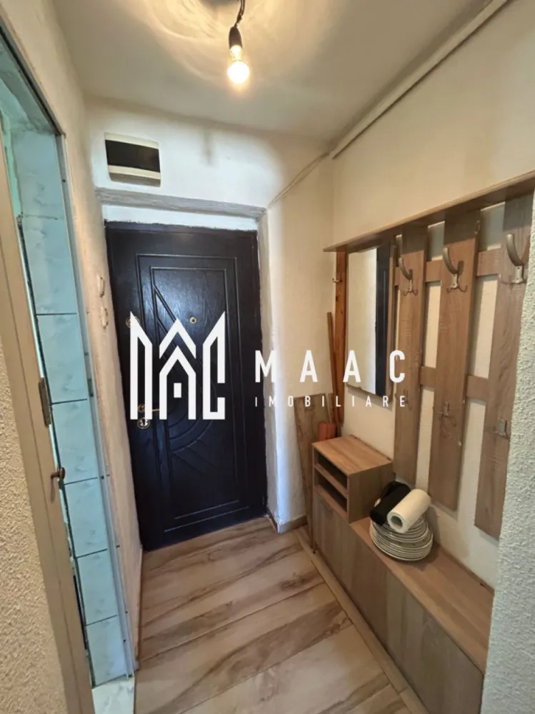 Apartament 1 camera I City Residence I Balcon - MAAC Imobiliare vă propune spre vânzare o garsonieră, situată la etajul 3 al unui imobil cu 4 etaje, în zona Gării.

 Detalii proprietate
Suprafață utilă: 24 mp + balcon
Compartimentare: cameră, bucătărie, baie, balcon
Etaj: 3/4
Necesită renovare – ideal pentru amenajare după propriul gust

📍 Avantaje
Zonă excelentă, cu acces rapid către punctele de interes
În apropiere de gară, mijloace de transport în comun, magazine (Penny, Mega), farmacii și școli
Potrivită pentru investiție (închiriere) sau locuință proprie
Priveliște plăcută, ideală pentru relaxare