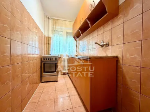 Apartament 3 camere de vanzare, parter, zona Dacia, Timisoara