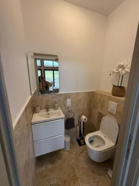 Casa 4 camere,2bai, 700 mp teren,mobilată si utilată