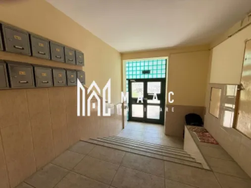 Apartament 3 camere | Etaj 1 | 2 bai | Balcon | C. Dumbravii
