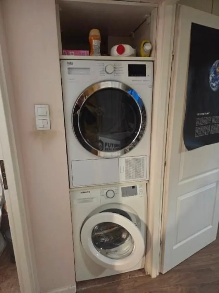 Apartament 3 camere si loc de parcare, statia de metrou Aparatorii Patriei