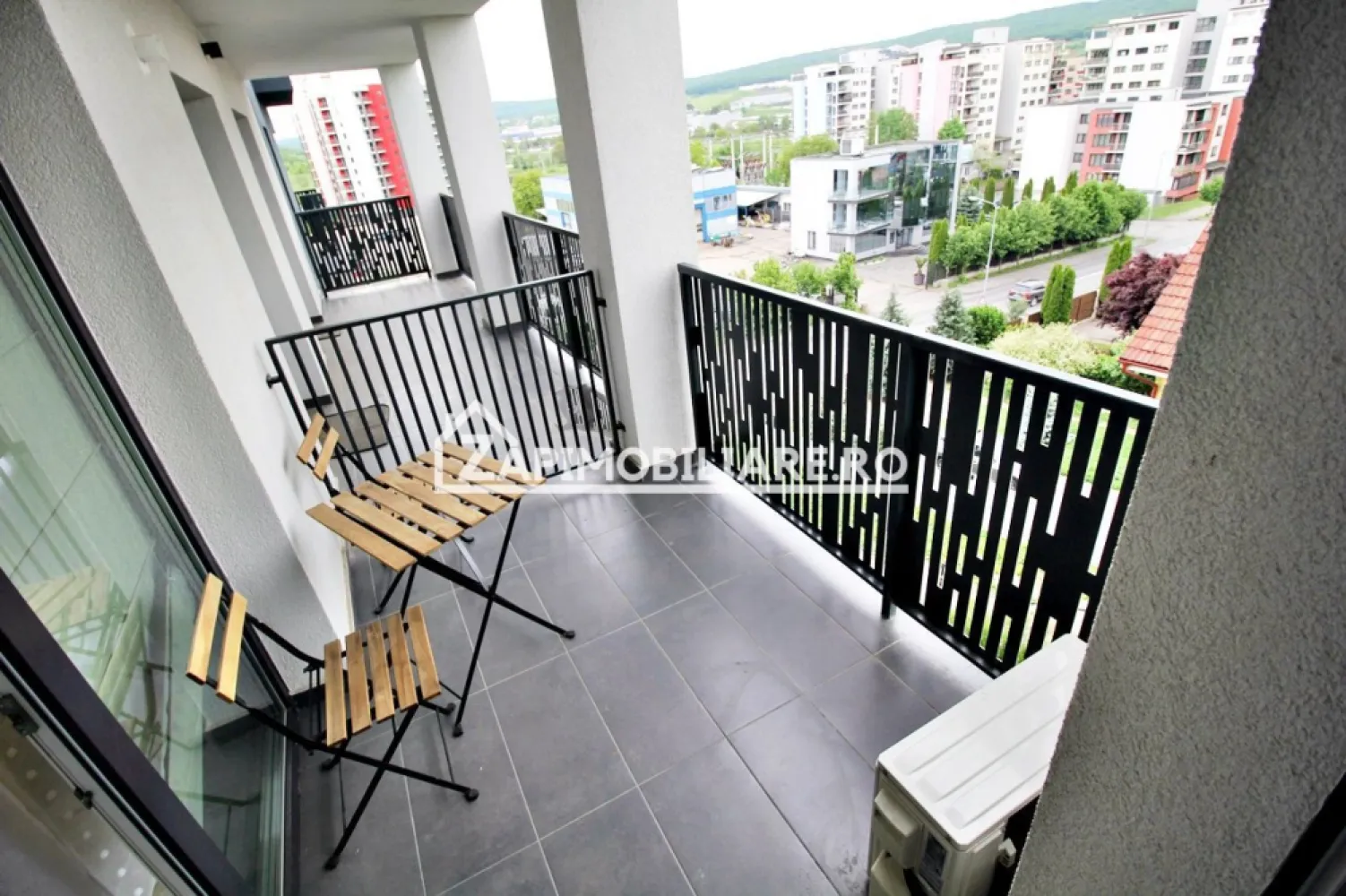 Apartament 1 camera in bloc NOU,46 mp,1 parcare privată