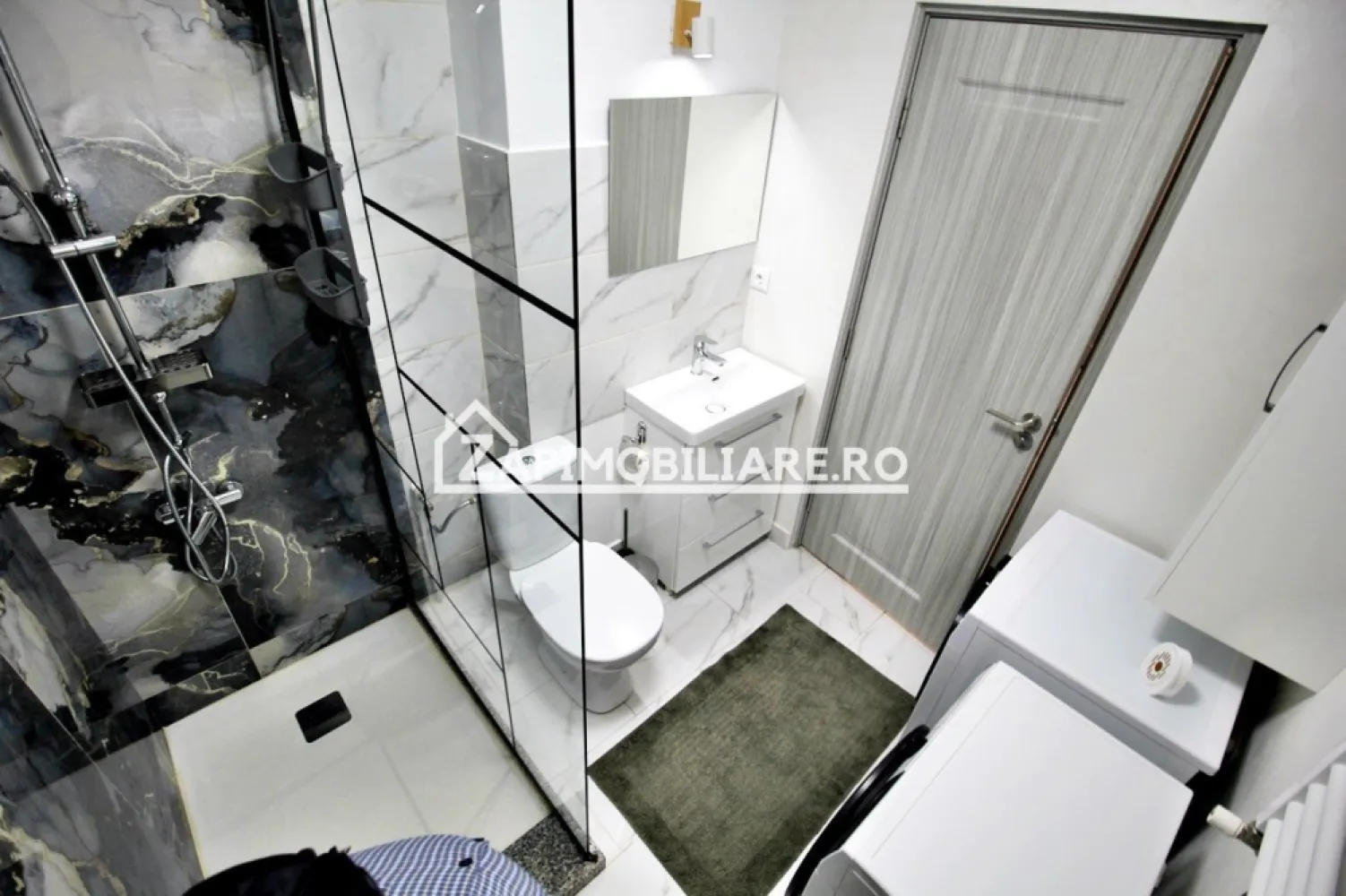 Apartament 1 camera in bloc NOU,46 mp,1 parcare privată