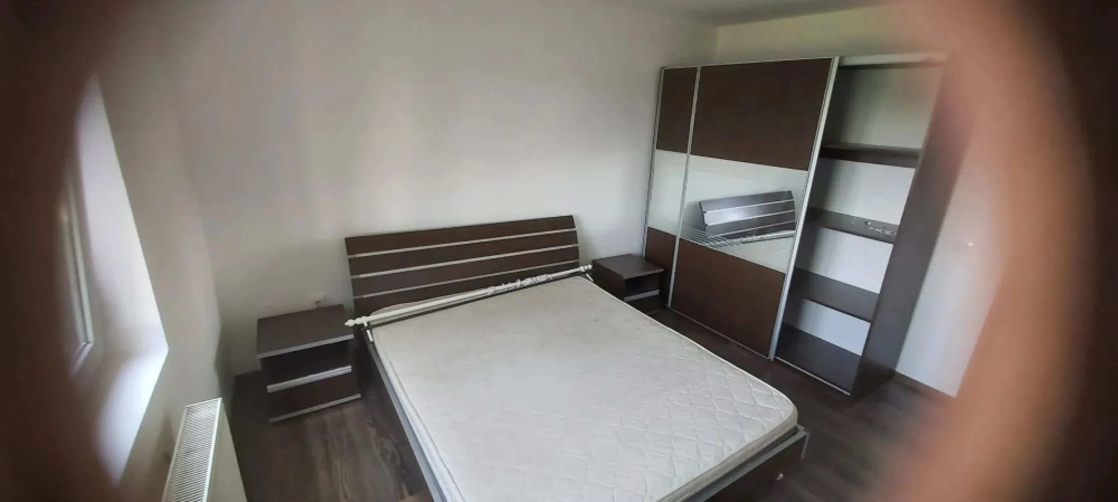 Apartament 2 camere 60 mp + terasa 10 mp - Bloc Nou - ID proprietate: CP3112561
Contact ⓪⑦②⑥ ②②③ ⑧⑧⑥ Sebastian
De închiriat apartament 2 camere decomandat confort 1 sporit , situat în Sancraiul de Mures,, suprafață utilă de 60 mp, situat la parter din 2 oferit de Zap Imobiliare.
Detalii: 
- 1 living, 1 dormitor, 1 bucătărie, 1 baie, 1 hol
- centrală termică, calorifere, geamuri termopan, ușă metalică.
- mobilier bucaatarie living si dormitor
PRet 330 euro + garantie
Comisionul agenției perceput este de 50% din valoarea primei chirii si se plateste o singura data in momentul semnarii contractului de inchiriere.
Contact ⓪⑦②⑥ ②②③ ⑧⑧⑥ Sebastian
Acest anunț nu corespunde cerințelor tale? Sună la numărul afișat în anunț și unul dintre agenții noștri te va ajuta cu alte oferte personalizate în funcție de cerințele tale.