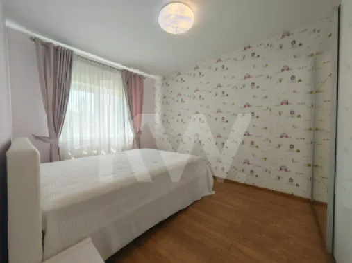 Apartament 3 camere, 2băi curte 86mp, parcare privată, zona Primarie, Selimbăr