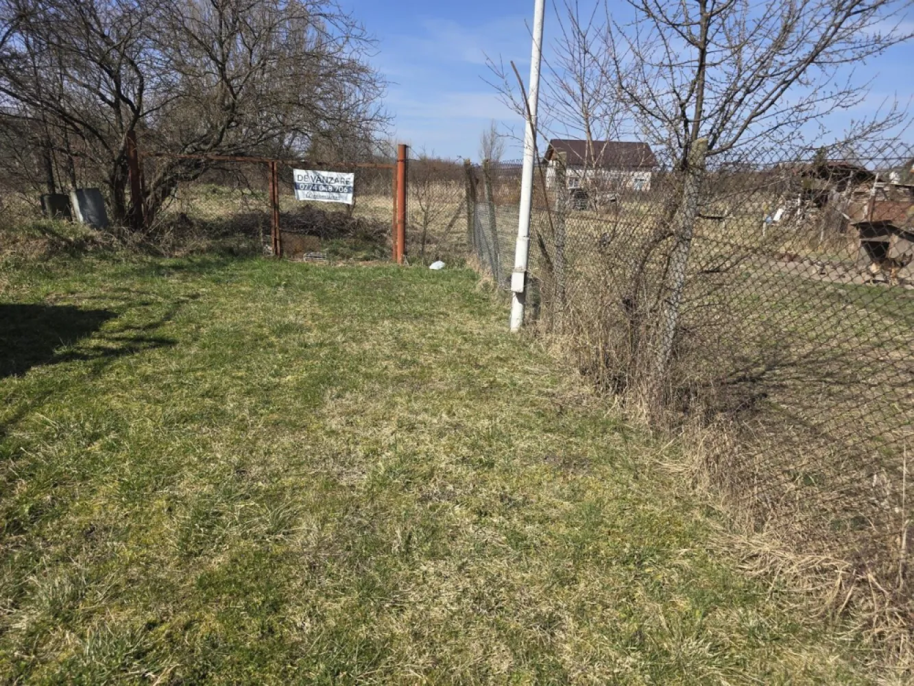 Teren intravilan 1224 mp.Sangeorgiu de Mures zona Lukoil - De vănzare 1.224 mp.teren intravilan in Sangeorgiu de Mures strada Principală zona Lukoil, 
- utilitati aproape de teren
Contact 0774048706 Bogdan
Terenul de 1224 mp.se vinde la prețul de 60 euro mp. 73.500Euro negociabil Comisionul este ZERO!

Contact 0774048706 Bogdan
Dacă vă place această ofertă - sau pentru alte informații sunați la numărul de contact din anunț! 0774048706 Bogdan
Compania Zap Imobiliare vă pune la dispoziție toate informațiile, actele și documentele necesare alături de asistență și consiliere permanentă până la finalizarea achiziției imobiliare