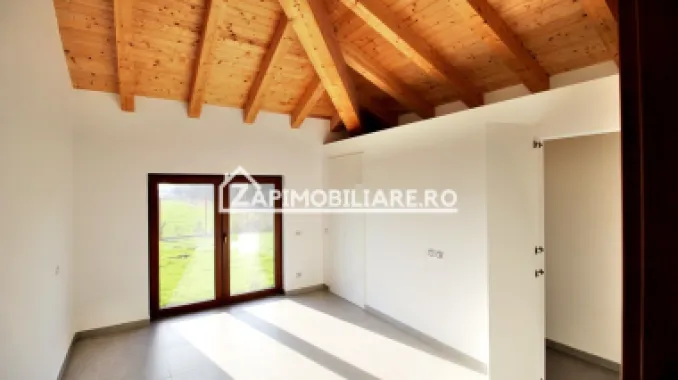 Casa 4 camere,177mp,600mp teren,gard, pavaj,gazon 0%comision