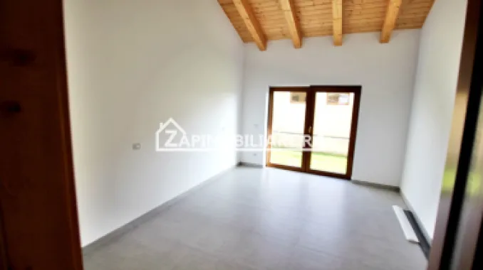 Casa 4 camere,177mp,600mp teren,gard, pavaj,gazon 0%comision
