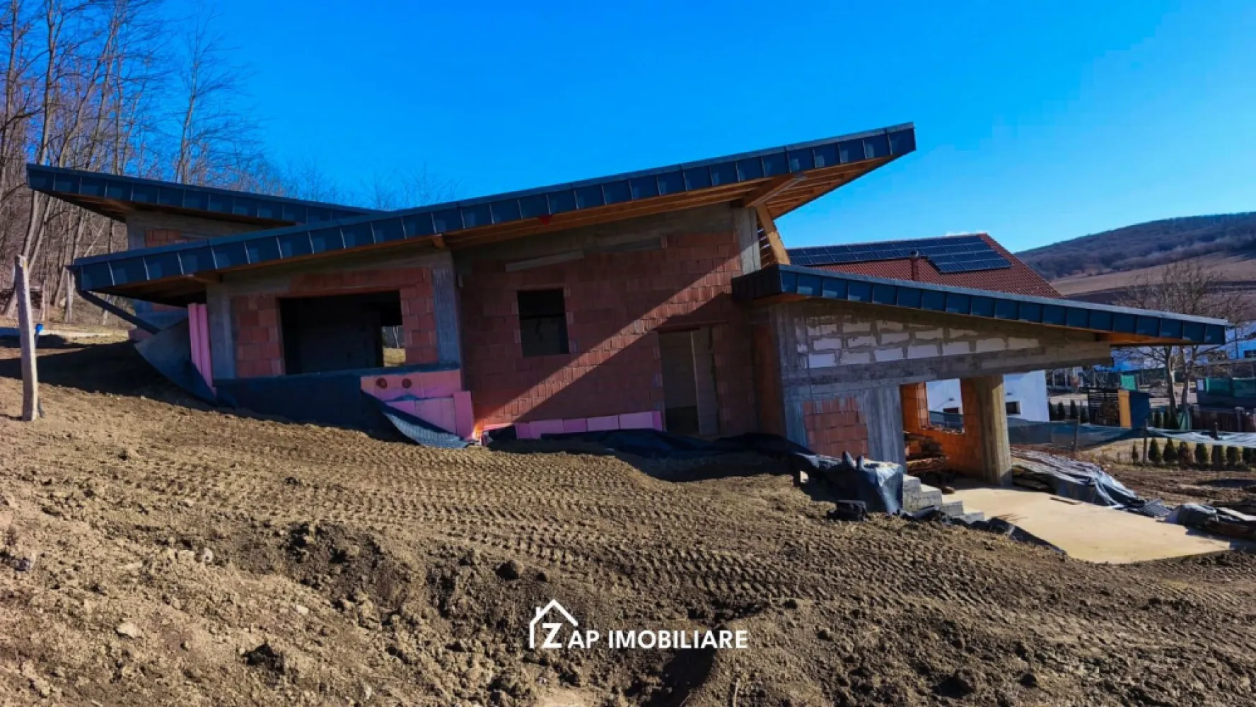 Casa Moderna - parcele 700 mp - 1000 mp cu garaj inclus - Mentionati ID-ul proprietatii cand apelati: CP2919467
Contact ⓪⑦②⑥ ②②③ ⑧⑧⑥ Sebastian
Casa moderna - parcela 600 mp sau 700 mp - garaj inclus
Va propunem spre vanzare casa individuala, constructie noua 2026, situata intr-o zona rezidentiala de case, ideala pentru o familie care isi doreste confort, spatiu bine compartimentat si intimitate.
Imobilul este construit pe un singur nivel (Parter) si dispune de o suprafata utila de 130 mp si o suprafata construita de 182 mp.
-- Tip imobil - casa individuala
-- An constructie - 2026
-- Regim inaltime - Parter
-- Suprafata utila - 130 mp
-- Suprafata construita - 182 mp
-- Parcela - 700 mp sau 1000 mp
-- Garaj inclus
-- 4 camere
-- 3 dormitoare
-- 2 bai
-- 1 bucatarie
-- Incalzire in pardoseala
-- Centrala termica inclusa in pret
-- Interior vopsit in alb
-- Geamuri termopan
-- Usa intrare PVC
-- Acoperis tigla
-- Curte privata
-- Apa
-- Gaz
-- Curent
-- Canalizare
-- Internet
Proprietatea se preda la stadiul de semifinisat avansat, cu incalzire in pardoseala, centrala termica inclusa si interior vopsit in alb.
Preturi:
-- Parcela 700 mp - 245000 euro sau 175000 Euro la rosu
-- Parcela 1000 mp - 270000 euro sau 195000 Euro la rosu
Contact ⓪⑦②⑥ ②②③ ⑧⑧⑥ Sebastian