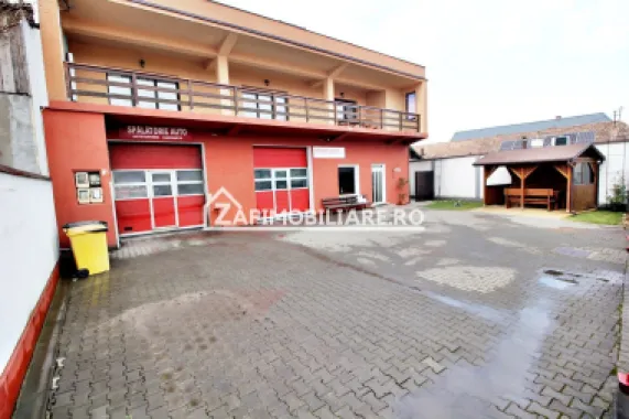 Casa 4 camere+spatiu comercial 420mp.6 bai,720mp teren