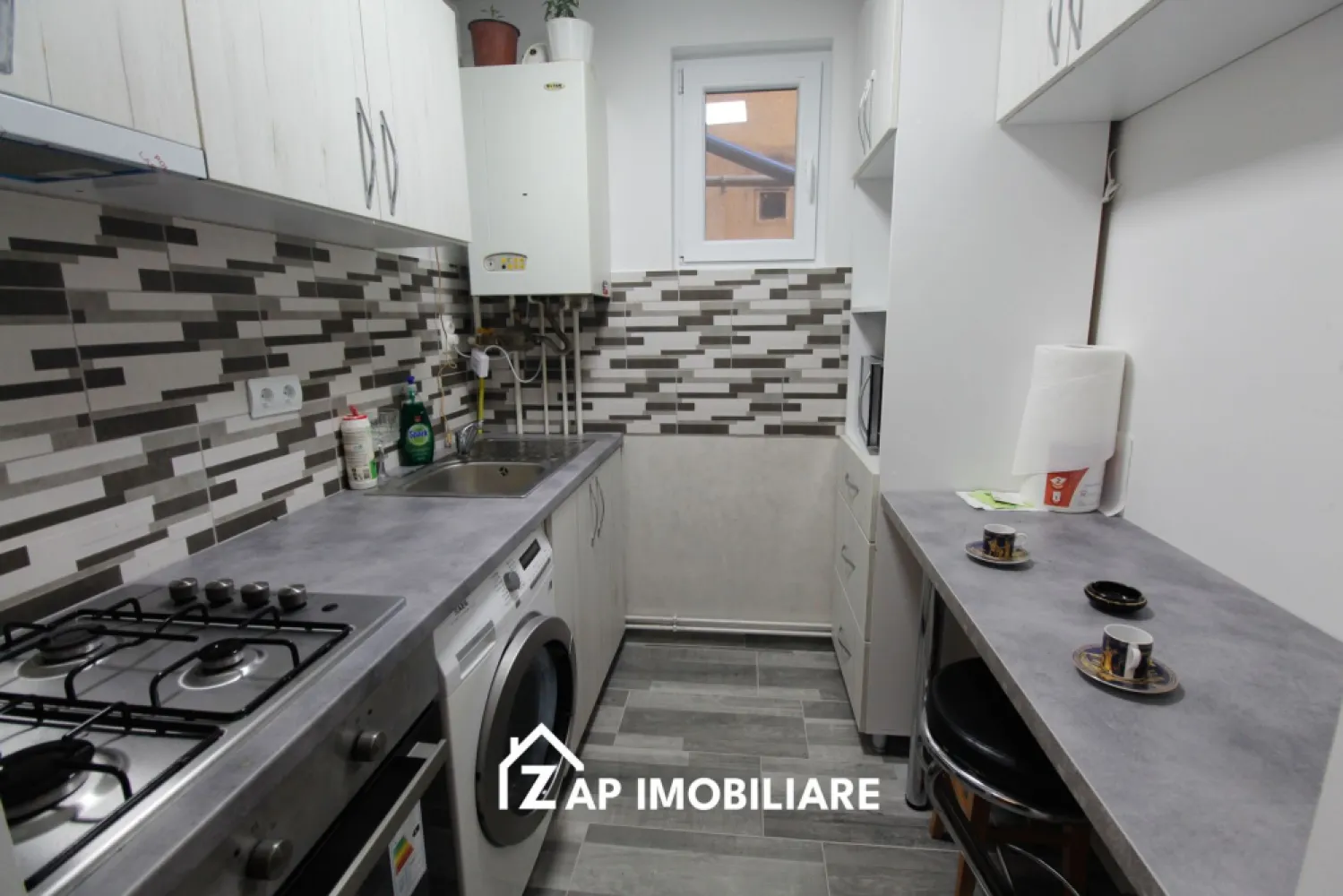 Aleea Savinesti - Ap 2 camere - Renovat complet