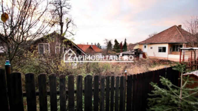 Casa zona Platou,1.001mp.teren,deschidere la 2 strazi,0%comi