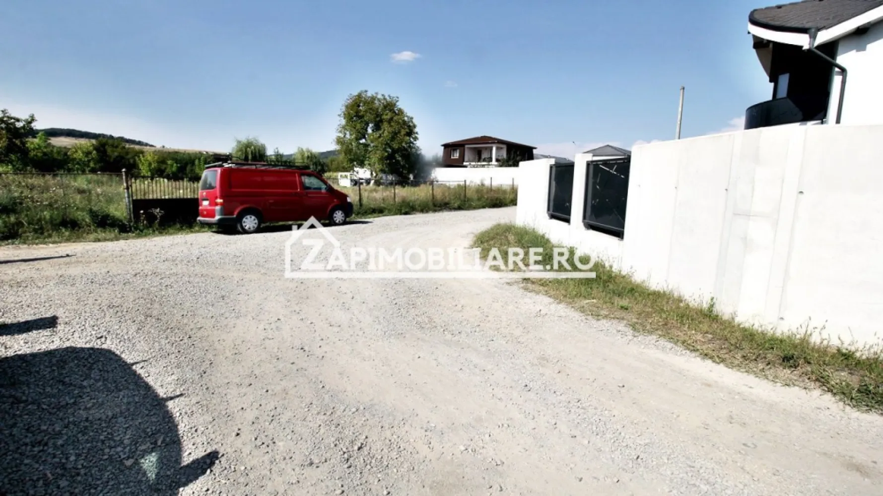 Teren 976 mp. cu PUZ. Targu Mures Unirii - De vânzare 976 mp. de teren intravilan cu Puz si certificat de Urbanism in Unirii ,strada Ioan Vescan. Terenul se vinde la prețul de 129.000 euro negociabil. Comisionul este ZERO!
Contact 0774048706 Bogdan
Dacă vă place această ofertă - sau pentru alte informații sunați la numărul de contact din anunț! 0774048706 Bogdan
Compania Zap Imobiliare vă pune la dispoziție toate informațiile, actele și documentele necesare alături de asistență și consiliere permanentă până la finalizarea achiziției imobiliare. Ne dorim să îți oferim cea mai plăcută experiență.