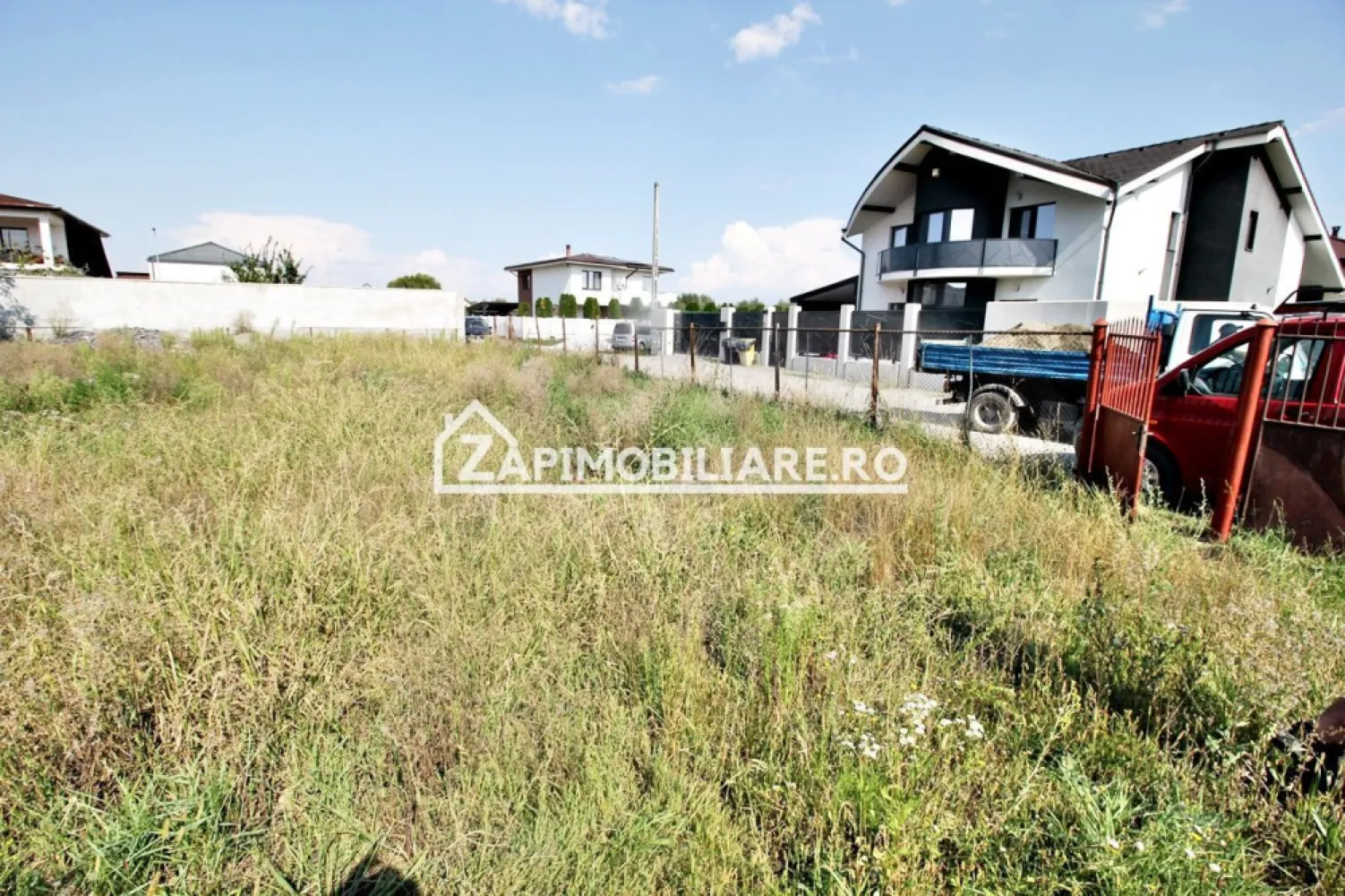 Teren 976 mp. cu PUZ. Targu Mures Unirii - De vânzare 976 mp. de teren intravilan cu Puz si certificat de Urbanism in Unirii ,strada Ioan Vescan. Terenul se vinde la prețul de 129.000 euro negociabil. Comisionul este ZERO!
Contact 0774048706 Bogdan
Dacă vă place această ofertă - sau pentru alte informații sunați la numărul de contact din anunț! 0774048706 Bogdan
Compania Zap Imobiliare vă pune la dispoziție toate informațiile, actele și documentele necesare alături de asistență și consiliere permanentă până la finalizarea achiziției imobiliare. Ne dorim să îți oferim cea mai plăcută experiență.