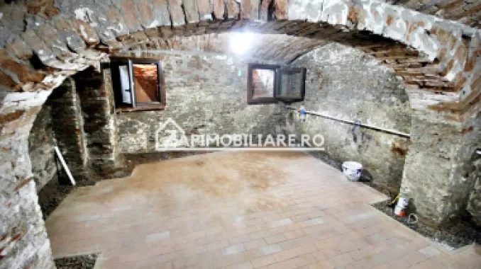 Spatiu Comercial 100 mp.zona Centrală
