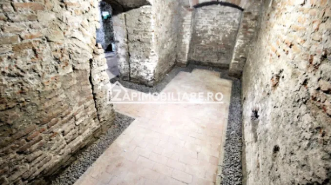 Spatiu Comercial 100 mp.zona Centrală
