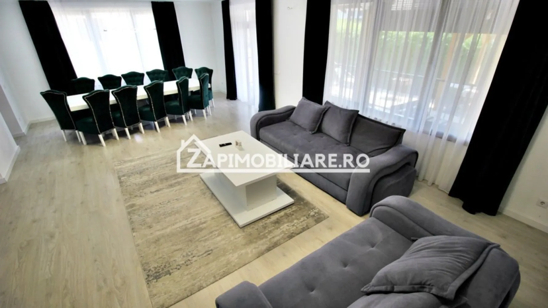 Casa 4 camere,3 bai,1 pivnită,170 mp,517mp teren,0% comision - Contact 0774048706 Bogdan
De vânzare casă la cheie singur în curte, 4 camere situată în Livezeni, suprafața utilă de 170 mp amplasată pe un teren cu suprafața de 517 mp,
Compartimentare:
- la parter: 1 living, 1 bucătărie, 1 baie, 1 terasă acoperită, 1 hol ,1 garaj
- la etaj: 3 dormitoare, 2 băi, 1 dressing, 1 balcon.
- se acceptă schimb 
Detalii:
- centrală termică, incălzire in pardoseală, semineu cu ventilatie,geamuri termopan, 
- fundația casei are o adâncime de 1 m, pereții sunt din cărămidă, acoperișul de țiglă izolată cuvată bazaltică de 10 cm.
- pivniță, 
- garg, pavaj, fantană
- anul construcției 2021

Utilitați:
- curent, apă, gaz, canalizare

Casa se vinde la cheie , mobilată și utilată la prețul de 329.000 Euro negociabil. Comision ZERO!
Contact 0774048706 Bogdan
Daca vă place această ofertă sau pentru alte informații sunați la numărul de contact din anunț! 
Compania Zap Imobiliare vă pune la dispoziție toate actele și documentele necesare alături de asistență și consiliere permanentă până la finalizarea achiziției imobiliare. 
Ne dorim să îți oferim cea mai plăcută experiență, îndeplinim vise cu pereți!