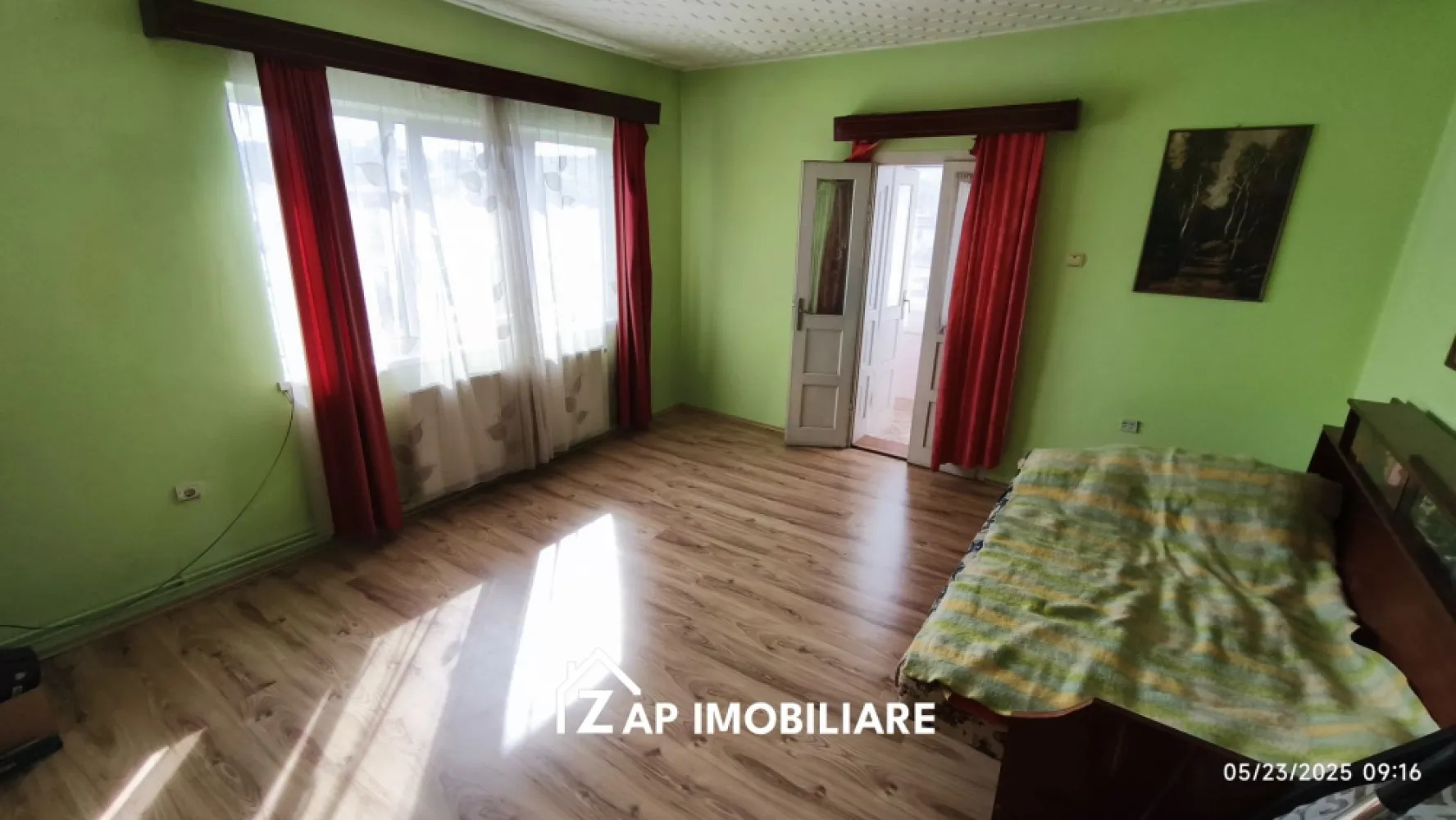 Ap 2 camere 74 mp - cu garaj si curte proprie 300 mp - Budiului - Mentionati ID-ul proprietatii cand apelati: CP2550990
Comision ZERO pentru cumparator!
Contact ⓪⑦②⑥ ②②③ ⑧⑧⑥ Sebastian
De vânzare apartament 2 camere decomandat confort 1 situat pe strada Budiului zona Timko suprafață utilă de 74 mp + balcon 4.4 mp situat la etajul 2 oferit de Zap Imobiliare 
Detalii: 
- 2 camere, 1 bucătărie 1 camara, 1 baie, 1 balcon închis, 1 hol
- centrală termică, calorifere, geamuri termopan, ușă PVC
- detine garaj si 300 mp teren aferenti aparatmentului 

Locuința se vinde la prețul de 105000 Euro negociabil. Comisionul este ZERO pentru cumparator
Contact ⓪⑦②⑥ ②②③ ⑧⑧⑥ Sebastian