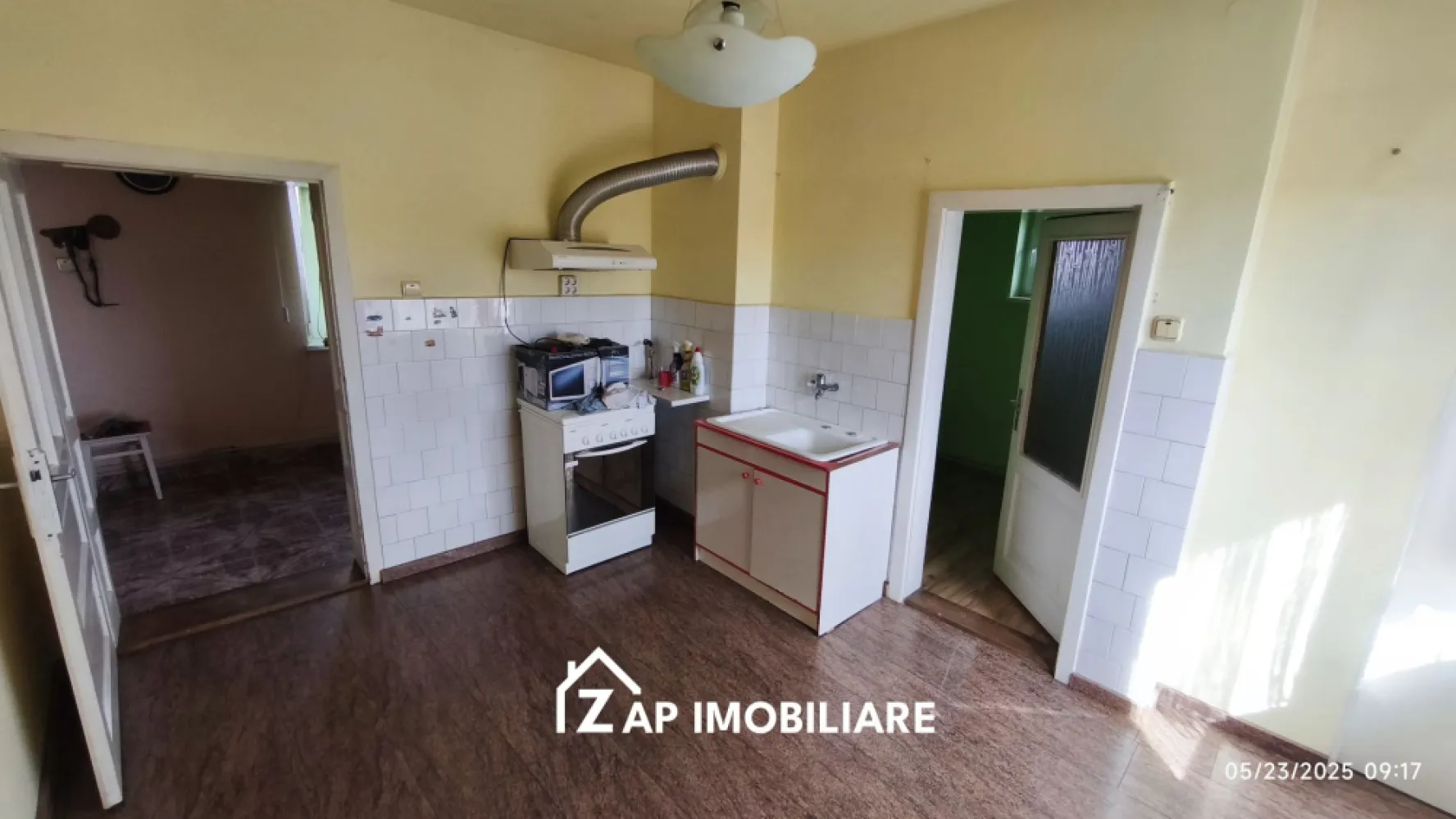 Ap 2 camere 74 mp - cu garaj si curte proprie 300 mp - Budiului