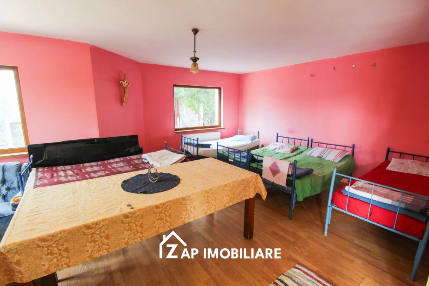 Cazare muncitori - Casa capacitate 8 - 14 persoane
