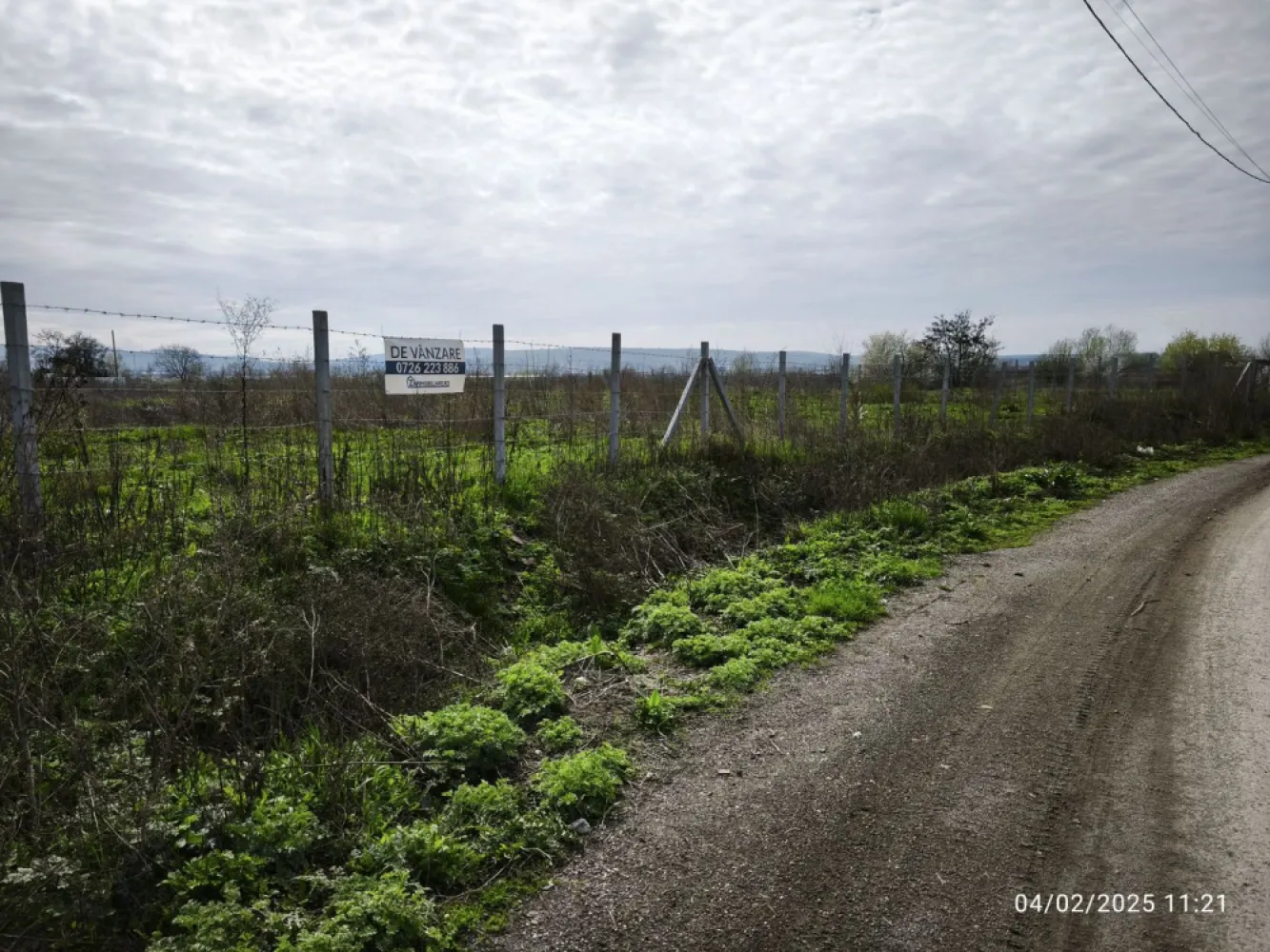 Teren drept 19059 mp - toate utilitățile - asfalt - Sancrai