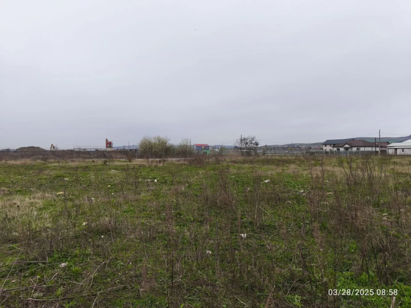 Teren drept 19059 mp - toate utilitățile - asfalt - Sancrai