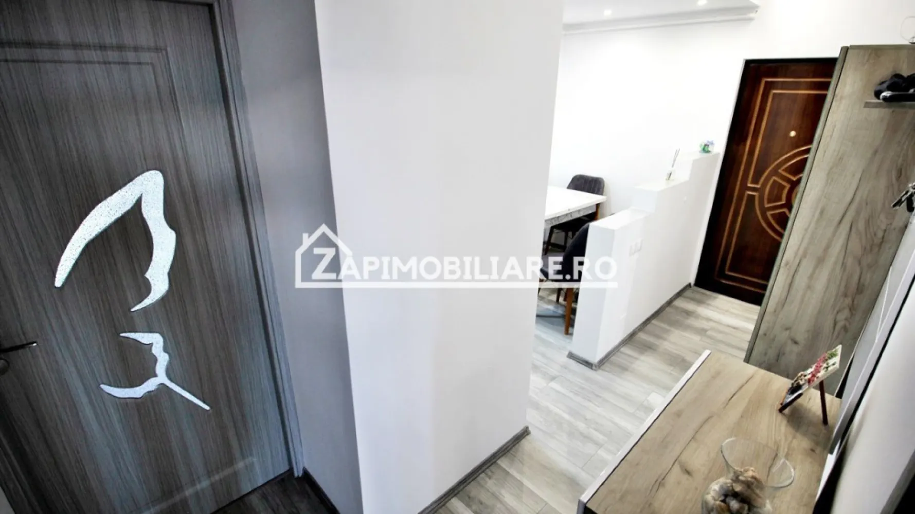 Apartament 2camere,mobilat si utilat,2balcoane,pivnită,garaj