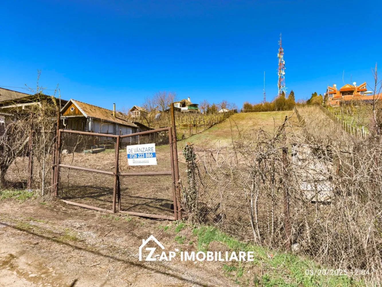 Platou - Posada - 1755 mp - Mentionati ID-ul proprietatii cand apelati: CP2433823
Contact ⓪⑦②⑥ ②②③ ⑧⑧⑥ Sebastian
Vă oferim spre vânzare un teren cu suprafața de 1755 mp. situat în zona Platou cu deschidere de 18.61 m la strada Posada
Inclinatia terenului este lina, NU abrupta ca cele spre Tudor - Negoiului

Descriere:
- curent apa langa parcela, gaz in zona, canalizare
Cei interesați pot achiziționa terenul de 2.613 mp la prețul de 150 EURO mp, comision ZERO pentru cumparator

Dacă vă place această ofertă - sau pentru alte informații sunați la numărul de contact din anunț!
Compania Zap Imobiliare vă pune la dispoziție toate informațiile, actele și documentele necesare alături de asistență și consiliere permanentă până la finalizarea achiziției imobiliare. Ne dorim să îți oferim cea mai plăcută experiență.