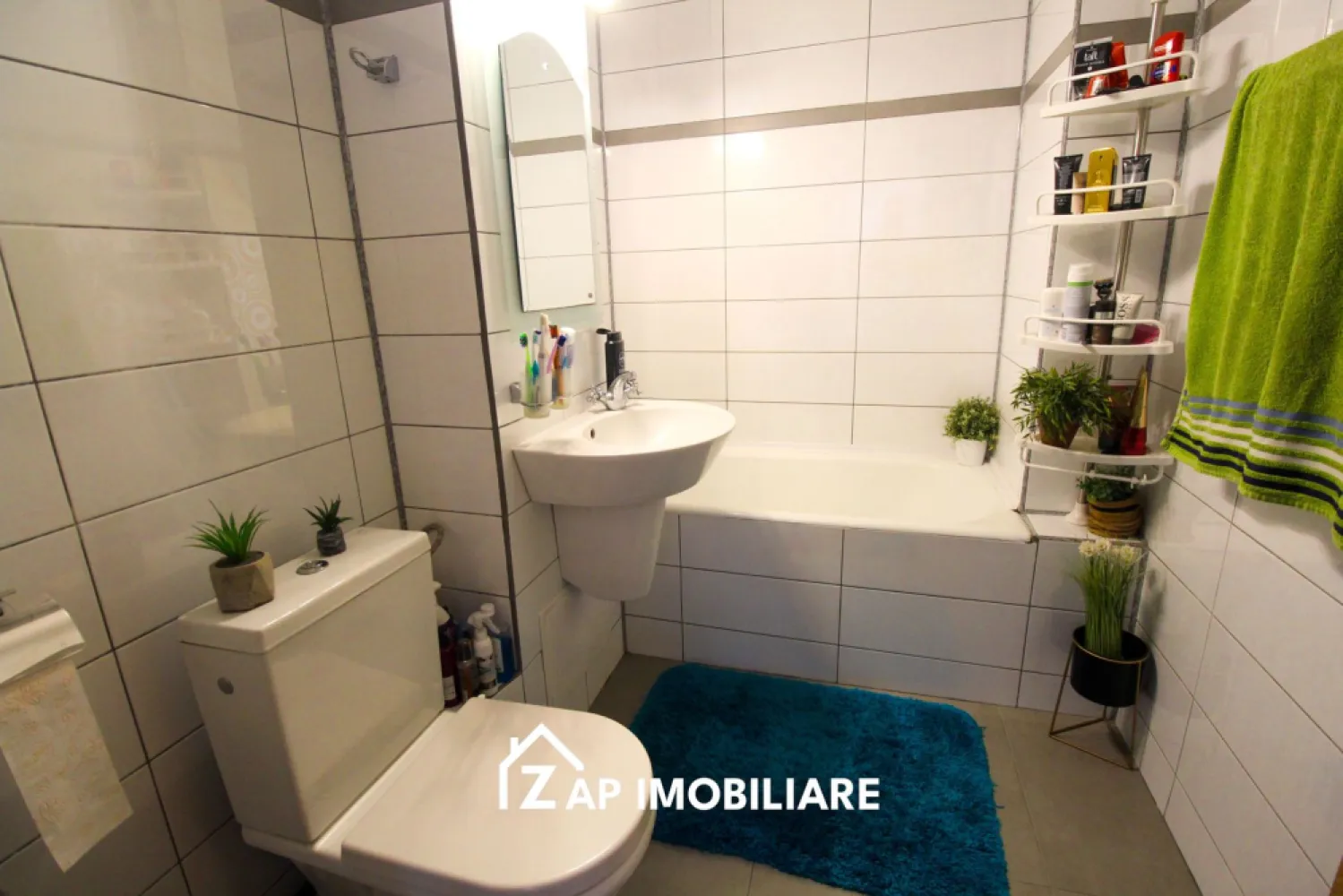 Magurei - Apt 80 mp - 3 camere - 2 bai - decomandat - modern