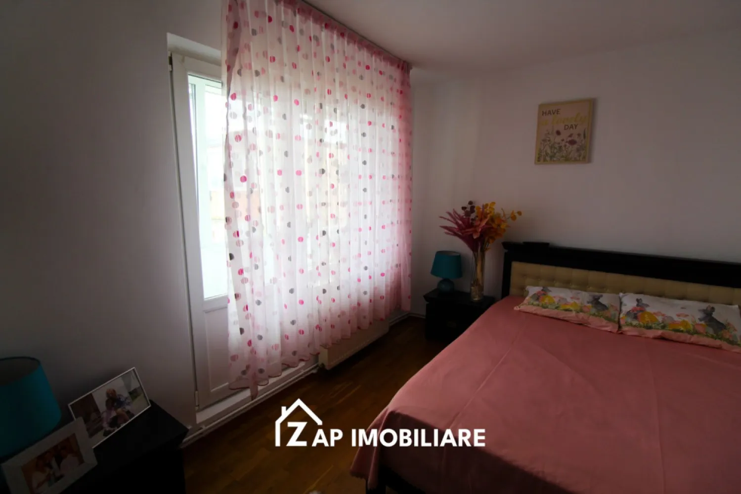 Magurei - Apt 80 mp - 3 camere - 2 bai - decomandat - modern