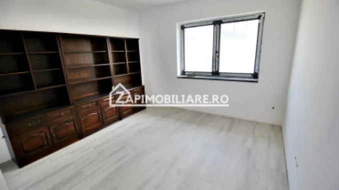 Casa la cheie cu gard,4 camere,2 bai,528mp teren, zona Penny