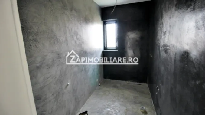 Casa la cheie cu gard,4 camere,2 bai,528mp teren, zona Penny