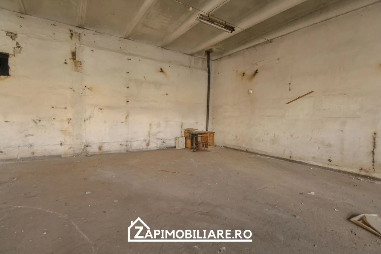 Cladire 3 nivele 529 mp utili - zona Poli 2 - - Mentionati ID-ul proprietatii cand apelati: CP2309348
Contact ⓪⑦②⑥ ②②③ ⑧⑧⑥ Sebastian
De vanzare constructie 3 nivele din caramida pe structura de rezistenta cu stalpi din beton armat. planseu din panouri prefabricate. invelitoare tip terasa cu hidroizolatie. Situata in zona Poli 2 avand o suprafata de teren de 279 mp 
Este compusa din 3 nivele astfel 
- nivel 0 - 218.65 mp utili
- nivel 1 - 108.21 mp utili
- nivel 2 - 201.81 mp utili

Total 528.67 mp utili
Dispune de toate utilitatile - gaz, curent trifazic, canalizare, apa

Imobilul se vinde la prețul de 360.000 Euro negociabil. Comision Zero cumparator.
Contact ⓪⑦②⑥ ②②③ ⑧⑧⑥ Sebastian