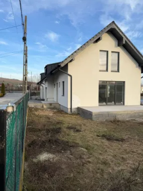 Casa Individuala 135 mp cu garaj - Unirii - Voinicenilor