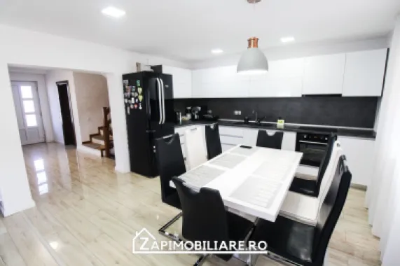 Corunca - Casa 5 camere 170 mp - mobilat utilat + garaj