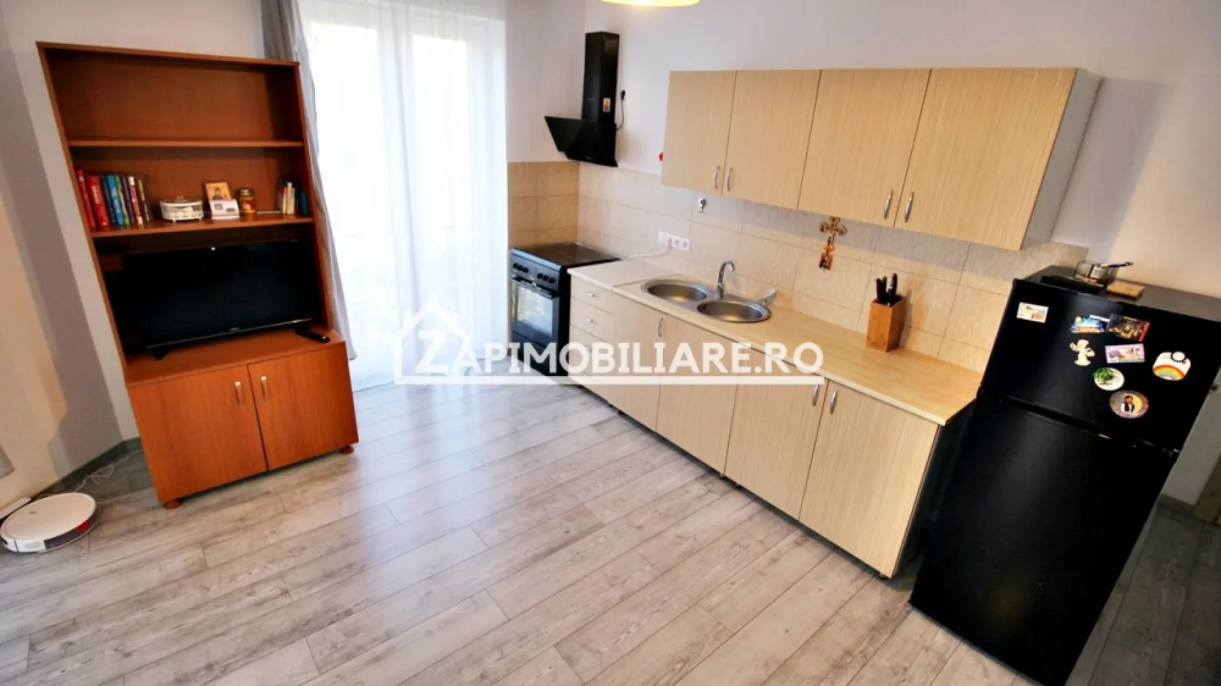 Apartament 3 camere,2 băi,bloc NOU,68mp,