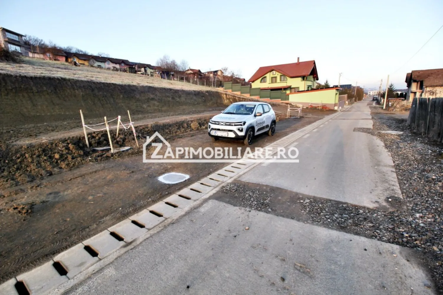 Teren Intravilan cu puz si utilităti, 618 mp - De vănzare 618 mp.teren intravilan in Corunca cu deschidere de 14 m la drum asfaltat
zona Rezidentială cu utilitati langă teren
Contact 0774048706 Bogdan
Terenul de 618 mp.se vinde la prețul de 58.700 Euro negociabil Comisionul este ZERO!
Contact 0774048706 Bogdan
Dacă vă place această ofertă - sau pentru alte informații sunați la numărul de contact din anunț! 0774048706 Bogdan
Compania Zap Imobiliare vă pune la dispoziție toate informațiile, actele și documentele necesare alături de asistență și consiliere permanentă până la finalizarea achiziției imobiliare.