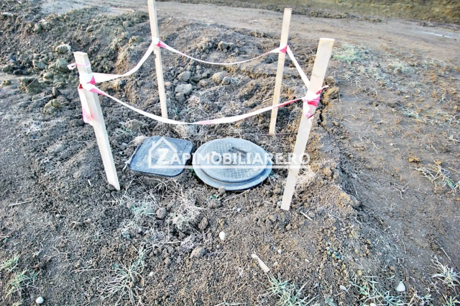 Teren Intravilan cu puz si utilităti, 618 mp - De vănzare 618 mp.teren intravilan in Corunca cu deschidere de 14 m la drum asfaltat
zona Rezidentială cu utilitati langă teren
Contact 0774048706 Bogdan
Terenul de 618 mp.se vinde la prețul de 58.700 Euro negociabil Comisionul este ZERO!
Contact 0774048706 Bogdan
Dacă vă place această ofertă - sau pentru alte informații sunați la numărul de contact din anunț! 0774048706 Bogdan
Compania Zap Imobiliare vă pune la dispoziție toate informațiile, actele și documentele necesare alături de asistență și consiliere permanentă până la finalizarea achiziției imobiliare.