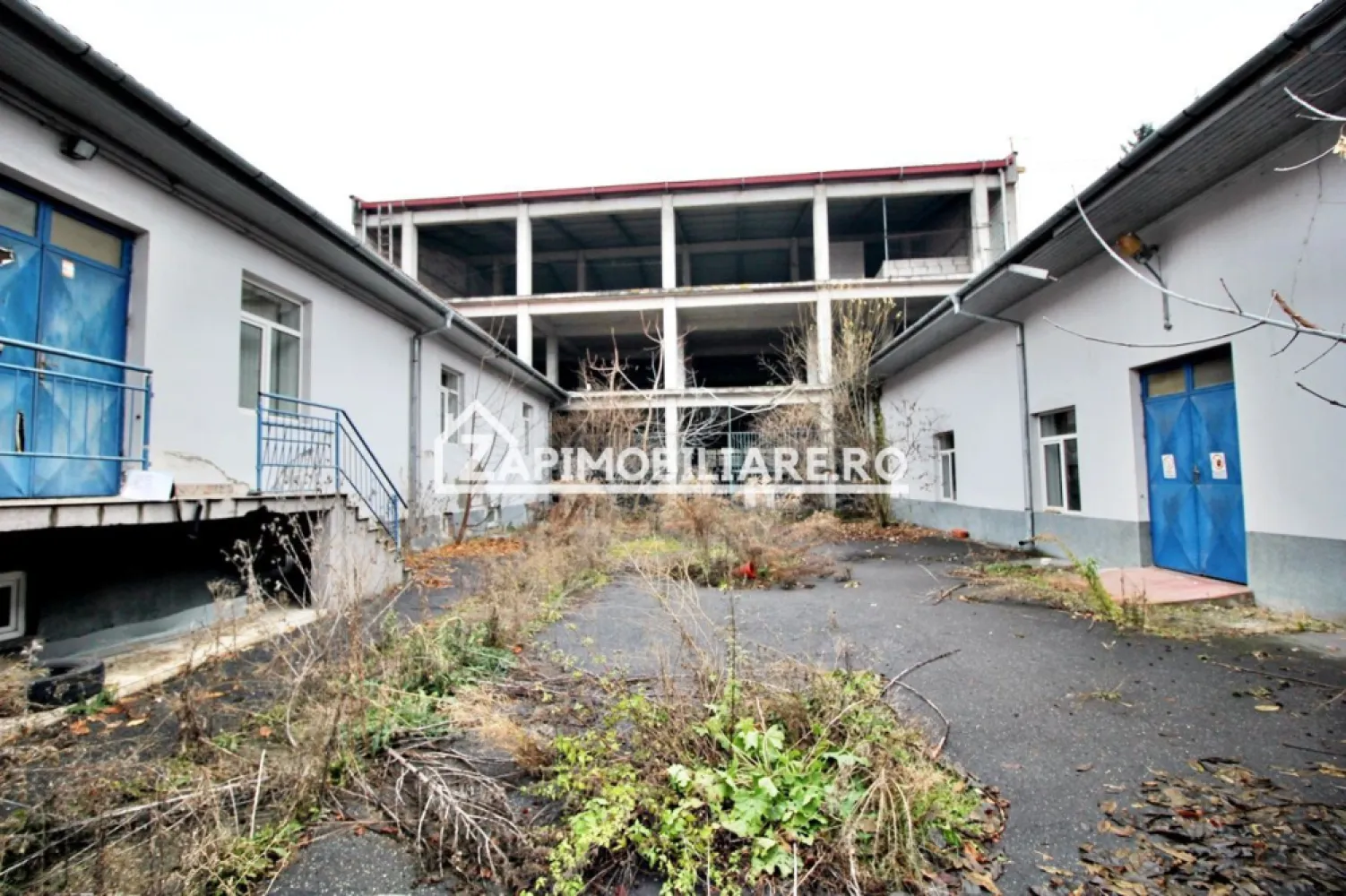 Spatiu comercial 2.800 mp.Piata Republicii,555 euro mp - De vanzare spatiu Comercial cu suprafata construită de 2 800mp.si suprafata utililă 2250 mp amplasat pe un teren cu suprafata de 1.200 mp.situat in Piata Republicii
Contact 0774048706 Bogdan
Compartimentare
Spatiul se vinde la pretul de 1.250.000 euro negociabil,
Comision ZERO
Acest anunț nu corespunde cerințelor tale? Sună la numărul afișat în anunț și unul dintre agenții noștri te va ajuta cu alte oferte personalizate în funcție de cerințele tale. Contact Bogdan 0774048706