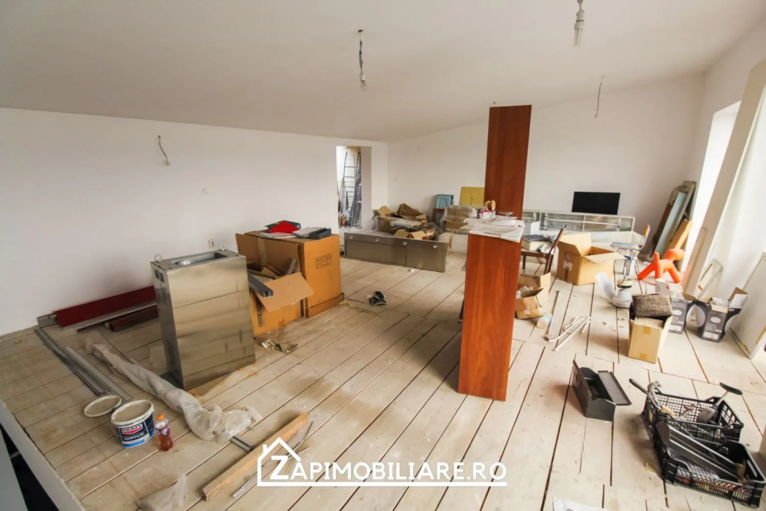 Gheorghe Doja - Trafic intens - comercial - farmacie - apartamente - Mentionati ID-ul proprietatii cand apelati: CP2211819
Contact ⓪⑦②⑥ ②②③ ⑧⑧⑥ Sebastian
De vanzare cladire situata pe Gheorghe Doja - direct la strada cu vitrina si trafic intens, cu o suprafata utila de 250 mp desfasurata pe parter etaj 1 si mansarda.
Se preteaza pt birouri, spatiu comercial, apartamente, sediu banca, farmacie etc.

Detalii:
- centrală termică, calorifere, geamuri termopan, 
Imobilul se vinde la pretul de 250000 Euro negociabil
Contact ⓪⑦②⑥ ②②③ ⑧⑧⑥ Sebastian 
Comisionul perceput este ZERO