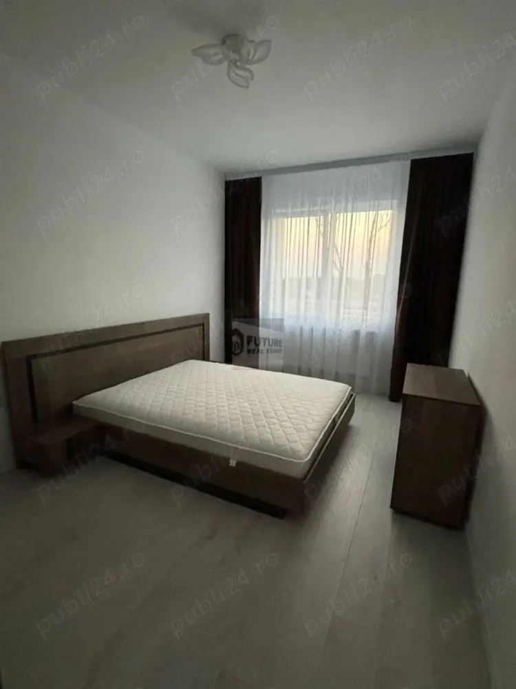 Apartament 2 camere | Complex Rezidențial Odei Towers - Oferim spre închiriere un apartament elegant de 2 camere, decomandat, situat în prestigiosul Complex Rezidențial Odei Towers – Cavar, pe Strada Odei nr. 84, la etajul 4 din 8. 🔹 Suprafață utilă: 60 mp 🔹 Balcon generos: 11 mp – ideal pentru relaxare 🔹 Compartimentare: decomandată 🔹 Mobilare & utilare: completă, cu electrocasnice moderne 🔹 Confort termic: centrală proprie pe gaz Apartamentul se remarcă prin finisaje de calitate superioară, un living luminos cu parchet laminat, bucătărie complet echipată și un ambient modern, atent gândit pentru confortul zilnic. 🏢 Facilități complex: ✔ Monitorizare video 24/7 ✔ Lifturi moderne și silențioase ✔ Interfon ✔ Acces securizat în scară cu cartelă magnetică ✔ Supermarket „La 2 Pași” chiar la parterul blocului 📍 Localizare excelentă & acces facil: Stații STB: 116, 216, 220, 102, 381, 76 Legături directe către centru și către stațiile de metrou: Constantin Brâncoveanu, Apărătorii Patriei, Piața Sudului Metrou Apărătorii Patriei / Piața Sudului: ~10 minute cu transportul public 🚫 Nu se acceptă animale de companie 📸 Fotografii și informații suplimentare se oferă la cerere, exclusiv prin intermediul agenției noastre. 📞 Alegeți siguranța, transparența și profesionalismul unei agenții cu reputație solidă pe piața imobiliară. #Apartament2Camere #OdeiTowers #InchiriereBucuresti #AgentieImobiliaraPremium #LocuintaModerna #FinisajeDeCalitate #ZonaAccesibila #ApartamentMobilat #BucurestiSud #MetrouAproape #ConfortSiSiguranta }}