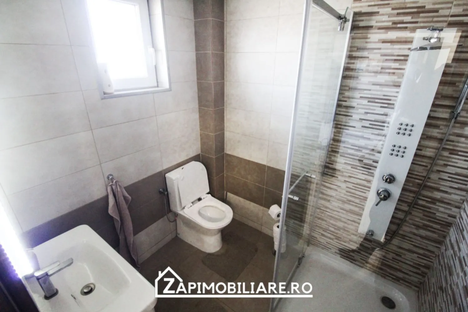 Corunca - Casa 5 camere 170 mp - mobilat utilat + garaj